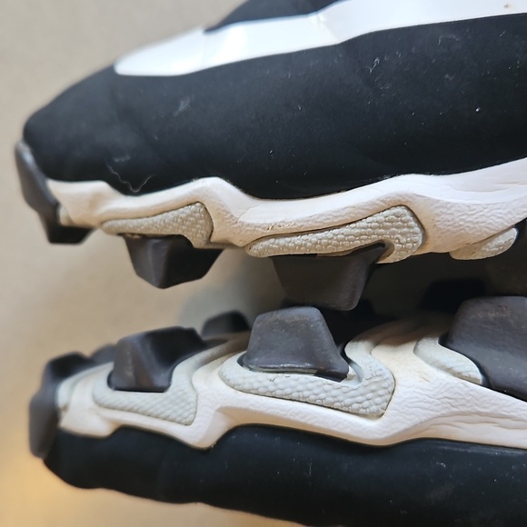 Nike Baseball Cleats - Picture 9 of 12